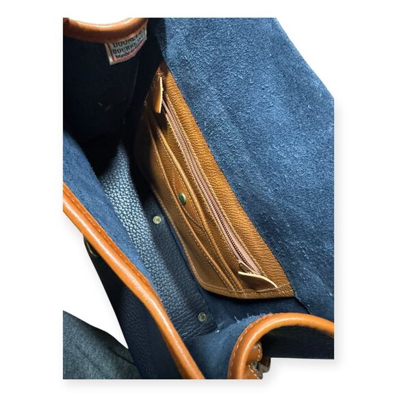 Dooney and Bourke Essex Crossbody Vintage Leather Navy Bag All Weather Leather - Picture 6 of 7